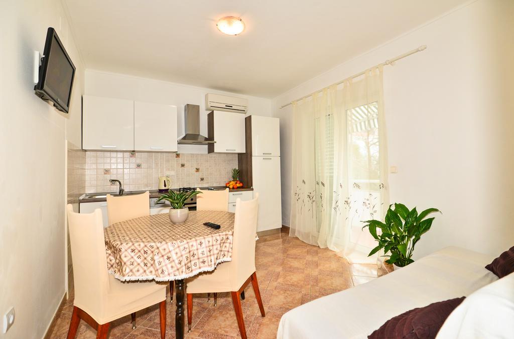 Apartments Sonja Tučepi Dış mekan fotoğraf